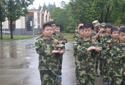 中国121军事冬令营让你的孩子自立自强