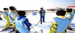 小学生可以参加北京滑雪冬令营吗？