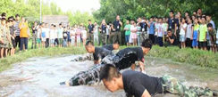 北京小学生军事冬令营让孩子体会团结就是力量的真正内涵