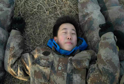 参加北京小学生军事冬令营会去到野外吗？