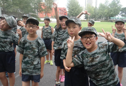 河南军事冬令营让孩子体验不一样的军旅生活