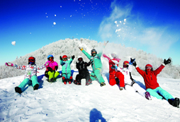 滑雪冬令营值不值得孩子参加？