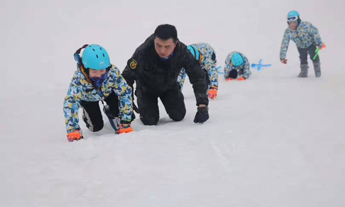 滑雪冬令营没有经验的孩子可以去吗？