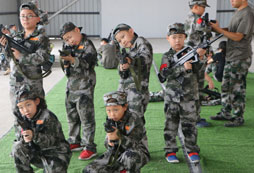 中国军事将帅冬令营提高孩子的思维能力
