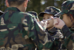 什么样的小学生应该参加军事冬令营?