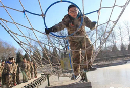 这个冬天，军事冬令营给孩子一场受用终身的成长假期