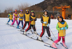 团体滑雪
