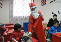 北京泡泡少儿冬令营培养孩子的英语学习兴趣