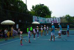 深圳哪里有青少年网球冬令营？