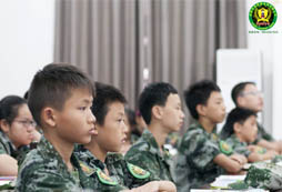 女生参加成都军事训练营的活动宗旨是什么