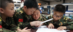 中国青少年军事冬令营是如何培养孩子的注意力的？