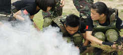 青少年军事冬令营让孩子用行动换来收获