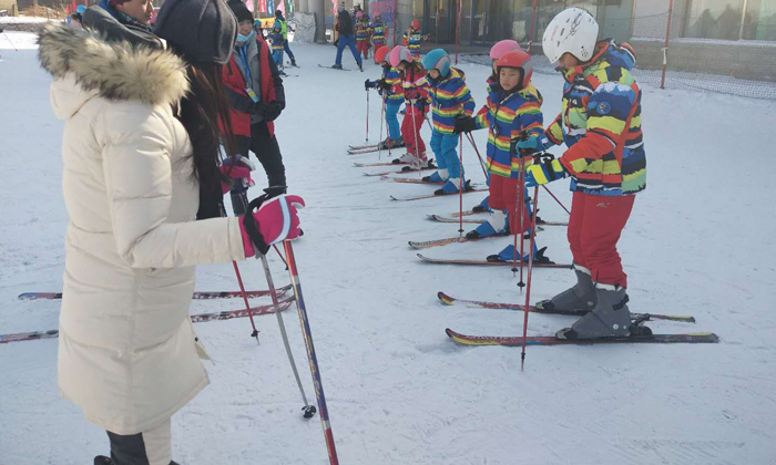 武汉滑雪冬令营课程有哪些？