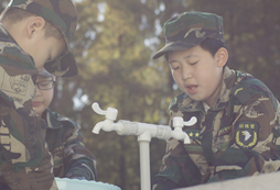 上海培养孩子行为习惯的军事冬令营