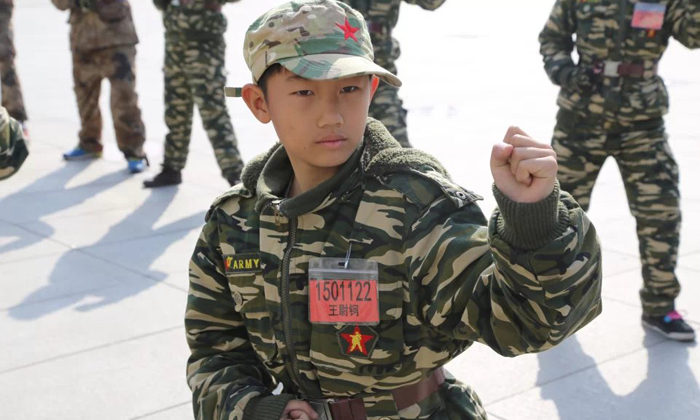 浙江军事冬令营提升小学生的行为能力