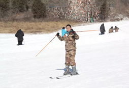 我们来户外滑雪啦！