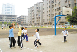 北京哈林秀王篮球冬令营讲述小学生打篮球的好处