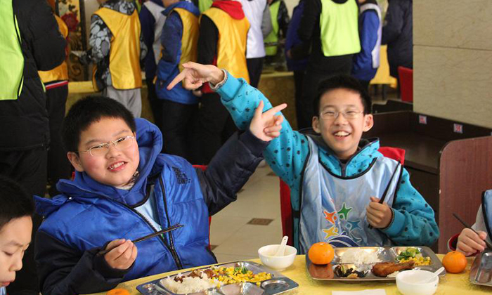 巨人冬令营营地开营及用餐照片