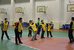 北京小鬼当家冬令营提醒家长要让孩子知道，努力学习是一种责任