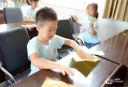 青岛小学生冬令营分享家庭教育方法